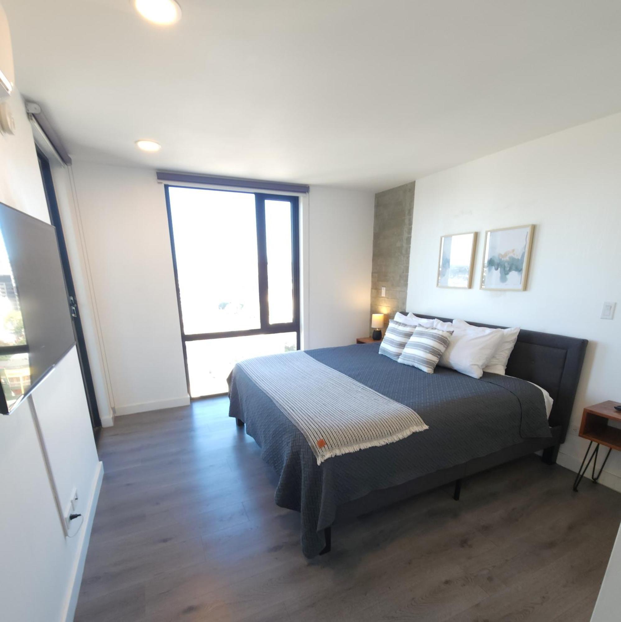 Downtown Apartment With Balcony City View, Gym & Lounge Tijuana Luaran gambar